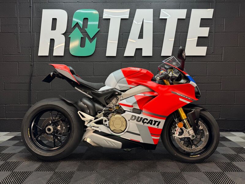 View DUCATI PANIGALE V4S 1100 S Corse ABS
